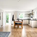 Cottage In Stockholm